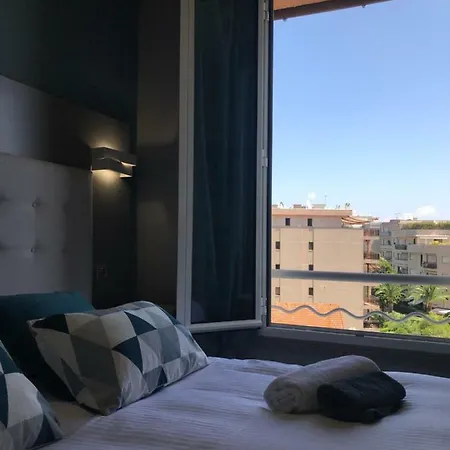 La Calanque 3*