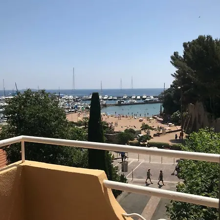 La Calanque 3*