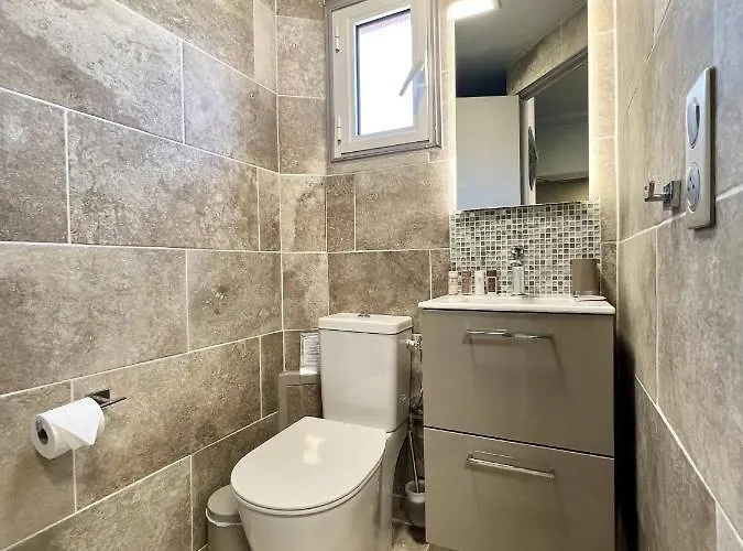 Hotel La Calanque 3*